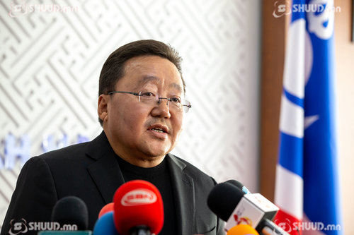 Ц.Элбэгдорж: Надаас юундаа ингэтлээ айдаг байнаа?